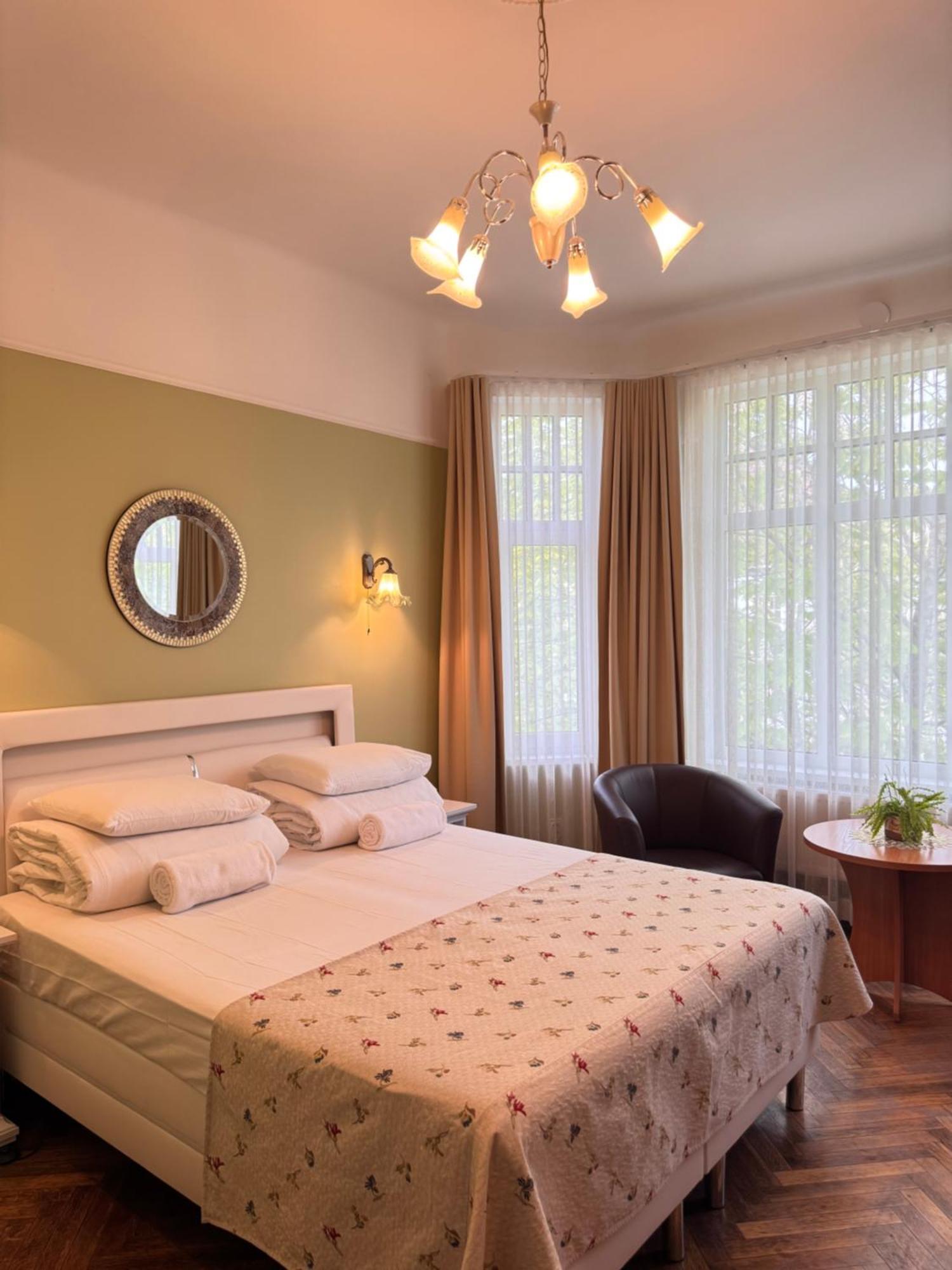 Green Villa Parnu Bagian luar foto