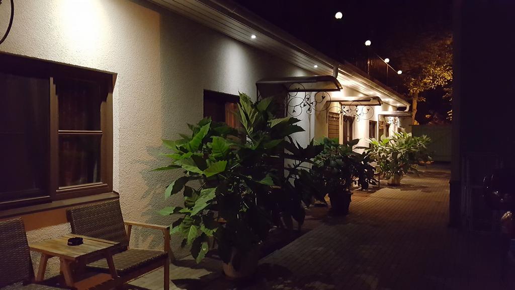 Green Villa Parnu Bagian luar foto